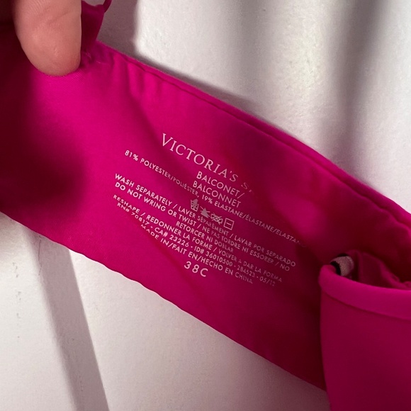 Victoria's Secret Hot Pink Leopard Balconette Bra Women's Size 38C - Picture 3 of 4